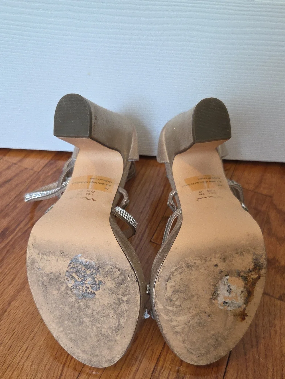 Nina Gold Strappy Heels Sz 7